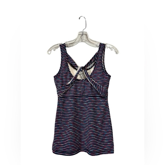 LolΓ«, Tank Top Cross Strap, Medium, Navy, Blue, Pink πββοΈββ‘οΈ - Picture 6 of 9